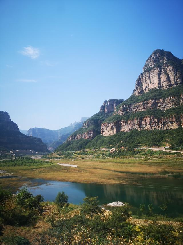 自驾免费好去处,距离郑州3小时,太行天路上的石头村