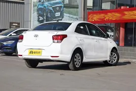 北京现代瑞纳图片