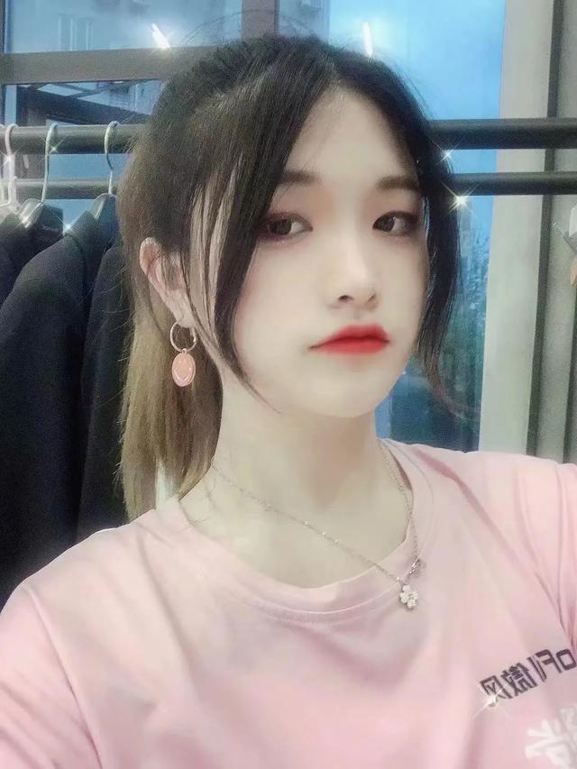 电竞天命之女,和她的流浪生涯