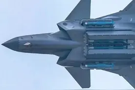 预警机的噩梦，射程超过400公里！霹雳-21导弹将改变现代战争规则图片