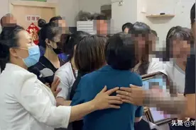福州一男孩电梯坠亡，近五个小时调解后，终于有了结果图片