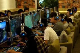 moba界的奇迹！外挂泛滥画面过时，却让几十万玩家坚守了14年图片