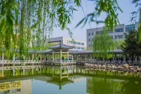 陕西"最美"大学之一！宿舍空调豪华配置，游泳馆、商业街一应俱全！图片