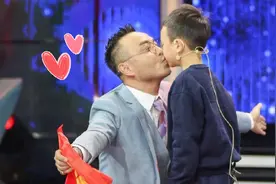 有种“精神小伙”叫汪涵儿子，完美遗传父母优点，帅酷拽超有范图片