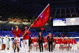 艾冬梅：为国争光夺得19奖牌，退役后抱娃卖菜，低价出售奖牌？图片