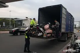 禁摩十几年了, 当年说会根治拥堵的专家们, 再也见不到了图片