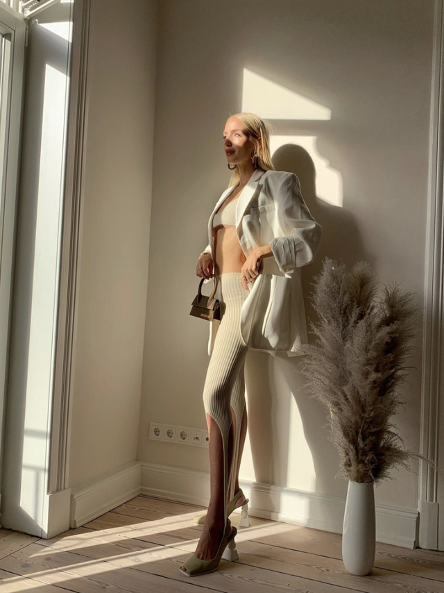 时尚圈的女孩不穿光腿神器穿什么？