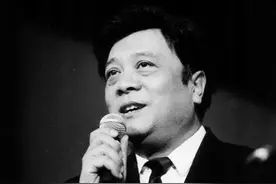 一文简述赵忠祥生平，被时代造就，却也扛起了一个时代图片
