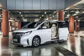 传祺GM8对比别克GL8 考虑油耗、舒适性谁更值得买图片