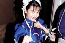 街霸春丽的COS演变史，邱淑贞春丽一代经典，成龙的春丽忘不了图片