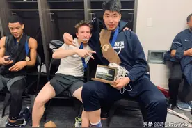 姚明后继有人！17岁2米21新国手引人注目，中国男篮有希望了图片
