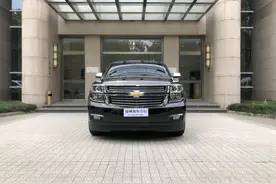 雪佛兰萨博班图片