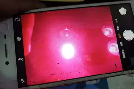 看技术宅改变世界——烂手机摇身一变夜视仪图片