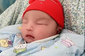 李雨桐当妈，晒一家三口握手照，自曝经历一场磨难，老公身份曝光图片