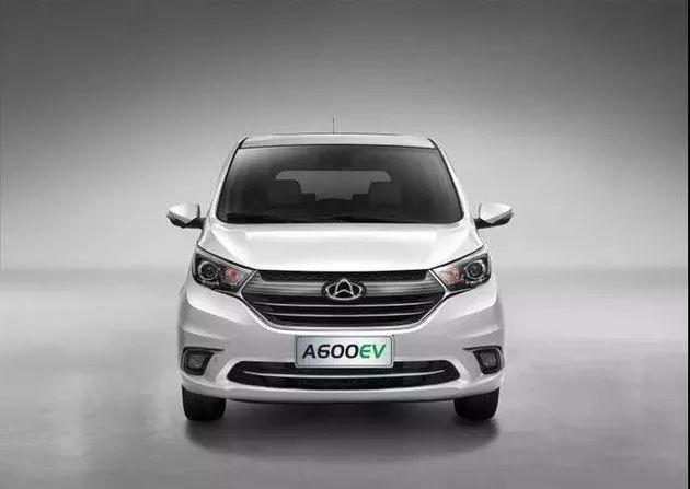 长安欧尚A600 EV 6座版上市，售价14.98万元