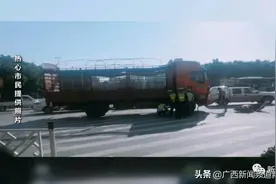 险！货车撞上电动车，电车车主头部差点被压到图片