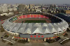 河南建业20年跟队记者：中国足协的“百年”新政能保证坚持26年吗？图片