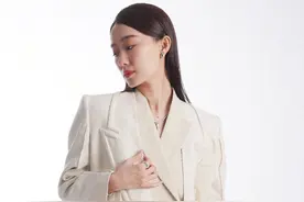 珠宝再贵终须人佩，走过低谷和狼狈总有一件珠宝陪你绽放图片