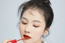 白鹿 红唇性感代言写真图片。图片
