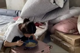 真穷？装穷？入住毛坯房的“90后”女孩：没钱装修，但用千元护肤品是我的自由图片