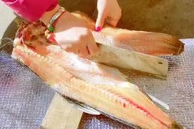 9月，草鱼不要炖着吃了，这样一次做20斤，随吃随取特方便，真香图片