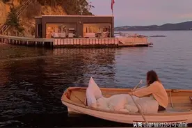 在爱情里女人要做自己的女王，而不是别人的公主图片