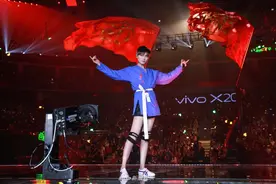 李宇春父亲多次劝说李宇春“退圈”，原因很简单，可怜天下父母心图片