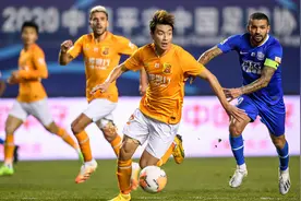 重组！海归43球金靴已获3队哄抢，前中超冠军内援+外援将全换图片