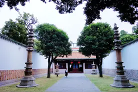 福建泉州：禅林胜境“承天寺”，有一方梅花奇石你可曾见过？图片