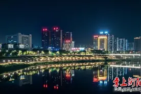 一步一景，如梦如幻，11张美图带你看蒸水夜景图片