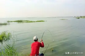 钓鱼人的骄傲：70岁钓友跳河救人，一命换一命也值，平凡人的伟大图片