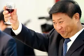 山东聊城第一富豪：站在肯德基、麦当劳背后，大赚百亿财富图片