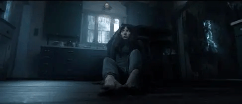 继《密室逃脱》大赚后，续集尺度又加大了，竟有两个不同的版本