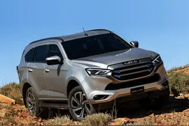 全新一代五十铃牧游侠海外上市，外观很霸气，柴油动力+四驱图片