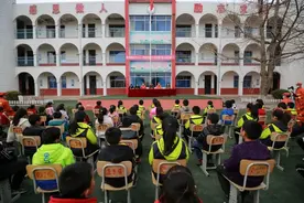 “火焰蓝”奖学金|送给驻防地“红领巾” 的一份开学礼物图片