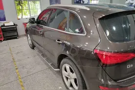 奥迪Q5的原车音响真的一言难尽，来升级个丹拿试试吧图片