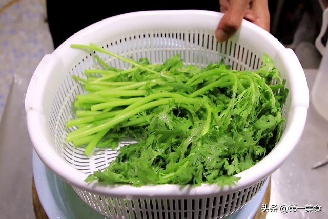 素丸子最正确做法，全程不加水、外焦里软不油腻，既当零食又当菜