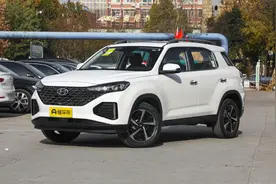 详解2021款现代ix35，轴距2640毫米、油耗6.1L，韩系车实惠么图片