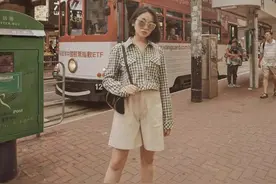 放弃你的“长裤”吧！最近流行“中腿裤”，藏肉显瘦，时髦不挑人图片