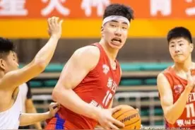 2米22国手中锋已加盟浙江男篮；辽篮大韩接班人被山东逍遥王截胡图片