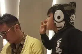 费曼骂吴镇宇丑遭贴吧拉黑，吴镇宇称干得好，被调侃“父慈子孝”图片