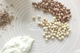 0难度的鱼皮花生做法，当零食吃特别合适图片