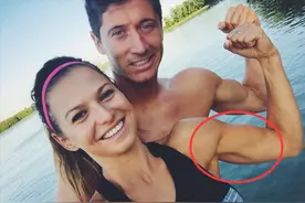 球星莱万的趣事：娶了个练空手道的美娇妻，在拜仁四年打了三次架图片