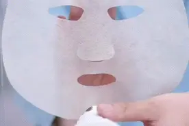 美妆比拼科技硬实力 自然堂“小灯泡”面膜搭载两项诺奖成果图片