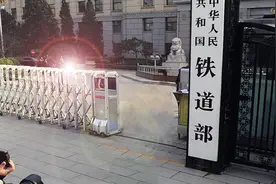 国家铁路局和中国铁路总公司、中国中铁及中国铁建是什么关系？图片