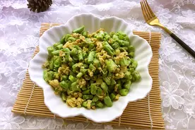 让舌尖痛快的美食！学会这样做豆角炒鸡蛋，营养好吃超下饭图片