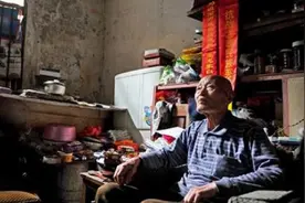 浙江老兵隐居63年，身份曝光后民政局长上门道歉，老兵5字回应图片