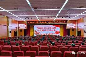 下一站，军营！多图直击茂名送兵现场图片