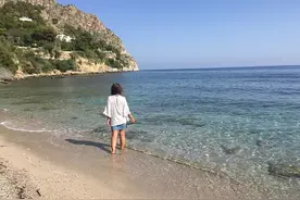 和女人“接吻”时，她的反应究竟代表着什么？男人可别不懂图片