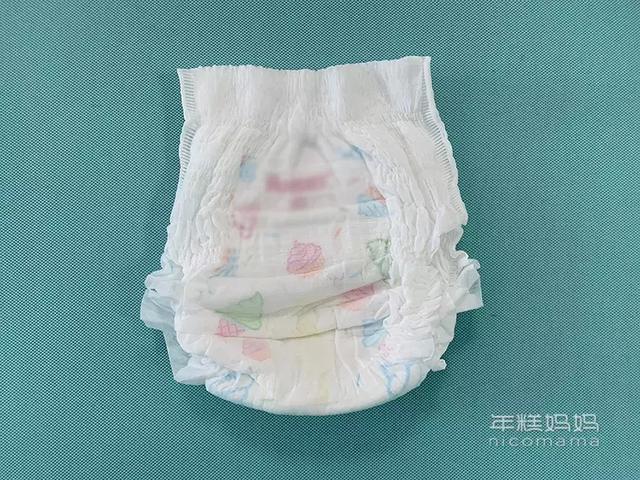 尿布正确使用方法纸尿片的正确使用方法（纸尿裤到底应该怎么用你真的会用吗）